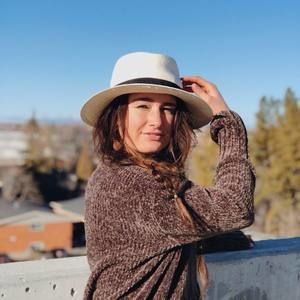 Meet your Posher, Natalia